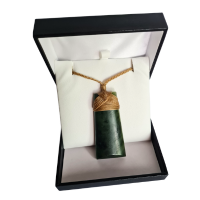 Kaha Toki Pounamu